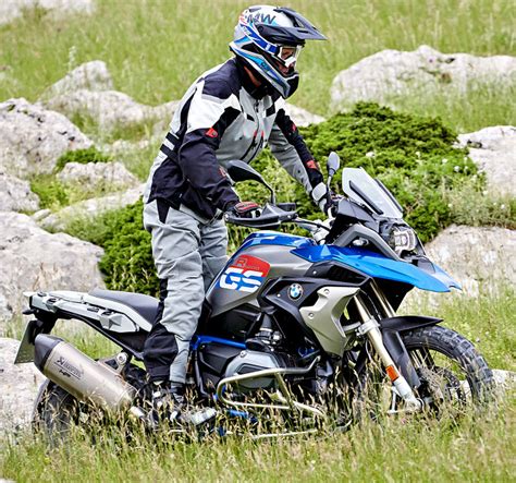 Review Of BMW R 1200 GS Rallye 2018 Pictures Live Photos