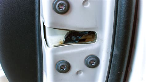 Car Door Wont Shut Or Latch 5 Causes And How To Fix