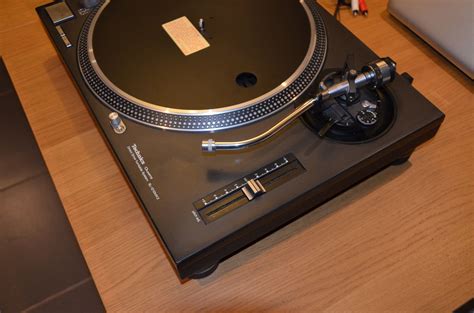 Photo Technics SL 1210 MK2 Technics SL 1210 MK2 50787 1016647