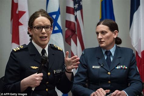 Transgender Military Personnel Discuss Whether Us Military Could Join Daily Mail Online