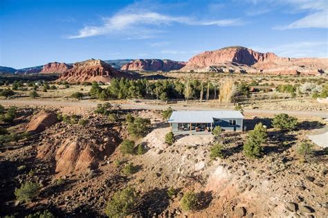 12 Best Airbnbs in Torrey, Utah (+ Cabins near Capitol Reef)