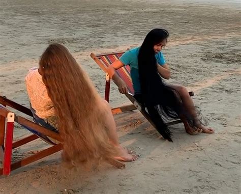 Video Two Rapunzels At The Beach Realrapunzels Long Hair Styles