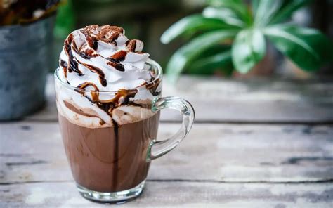 Chocolate Quente Cremoso Receita fácil e deliciosa para aquecer