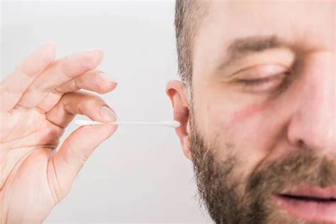 Man Clean His Ears Using Tip Cotton Swab Hygiene Essentials — Stock