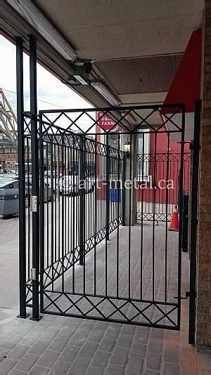 High Quality Metal Fence Materials and Hardware in Toronto