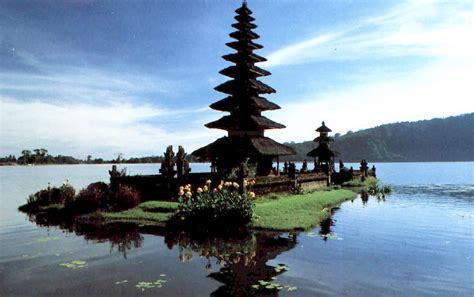 wallpaper bedugul indonesia