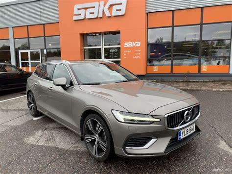 Volvo V60 T8 AWD Inscription Aut Huippuvarusteet B W Hieronta