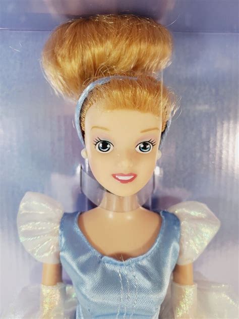 New Walt Disney Exclusive Cinderella 12 Doll 88001 Ebay