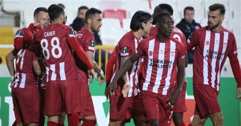 Sivasspor Nas L Birinci Olur Ve Lider Bitirir Sivasspor Nas L Tur