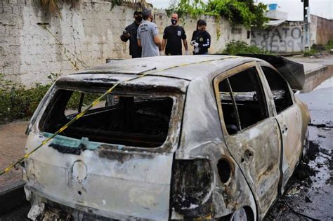 Corpo Carbonizado Encontrado Dentro De Carro Incendiado Em Jaboat O