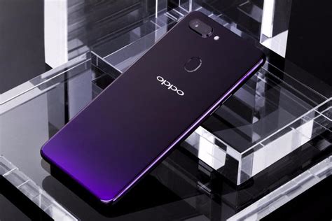 Oppo R15星空紫图赏，亮点在于天际中浪漫的外衣