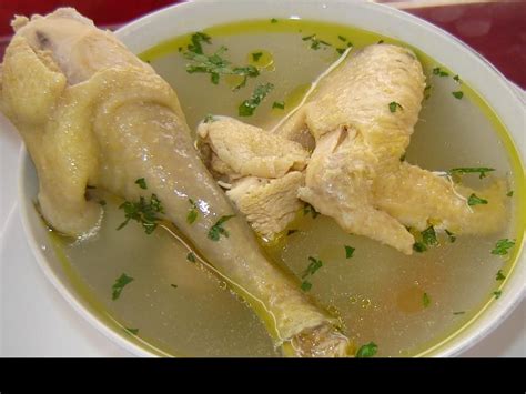 C Mo Hacer Un Buen Caldo De Pollo Maripo