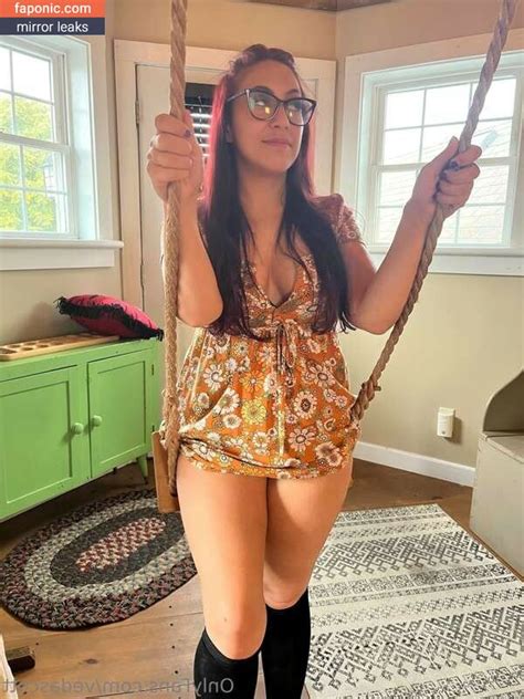 Veda Scott Aka Itsvedatime Aka Vedascott Aka Vforveda Nude Leaks