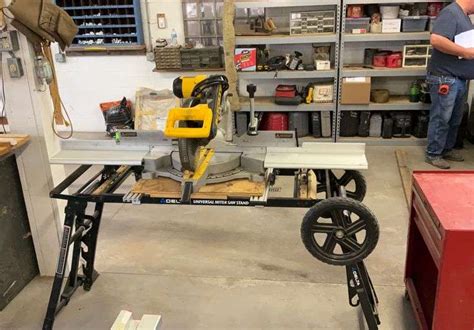 Dewalt Dw708 12 Sliding Compound Miter Saw With Delta Miter Saw Stand