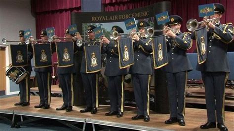 BBC meets royal wedding fanfare trumpeters - BBC News