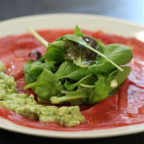 Recette Carpaccio de bœuf sauce au pesto