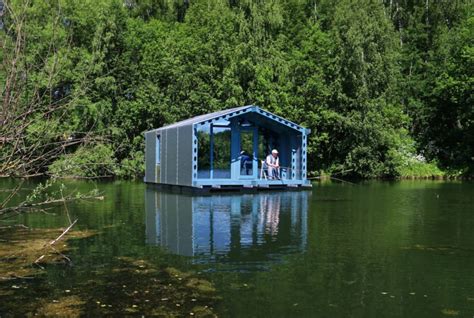 Compact Floating Cabin Pops Up In Extreme Remote Locations