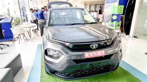 Tata Punch CNG Base Variant Detailed First Look Walkaround