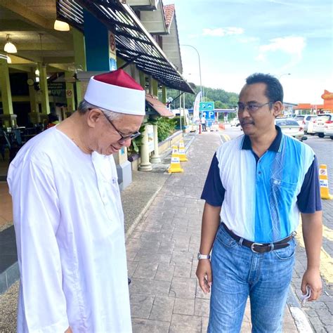 Dr Zulkifli Mohamad Al Bakri On Twitter Singgah Bersarapan Di Rnr