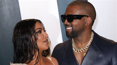 Kim Kardashian West Becomes A Billionaire And Kanye Celebrates With Bizarre Tweet Ents