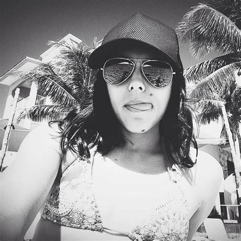 Naked Lili Canela Added 07 19 2016 By Pepelepu