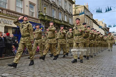 Soldiers From 19th Regiment Royal Artillery The Highland Gunners Take