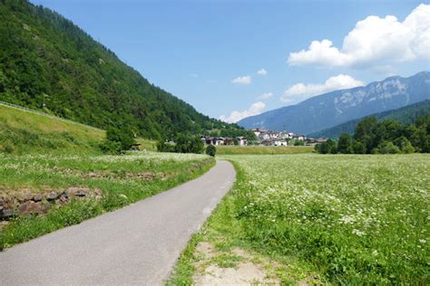 Piste Ciclabili Facili Da Non Perdere In Trentino Montagna Di Viaggi