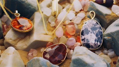 Avantages De Choisir Des Bijoux En Pierre Naturelle