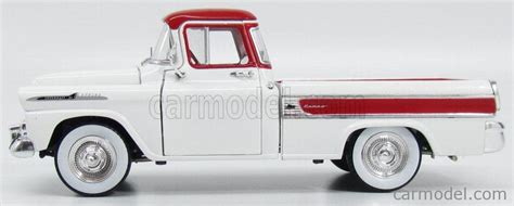 M2 MACHINES 40300WH Scale 1 24 CHEVROLET APACHE CAMEO PICK UP 1958