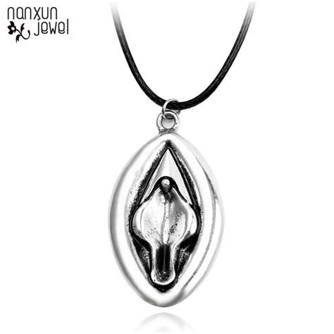 Sex Organ Necklaces For Female Vaginal Shape Pendant Necklace Charms