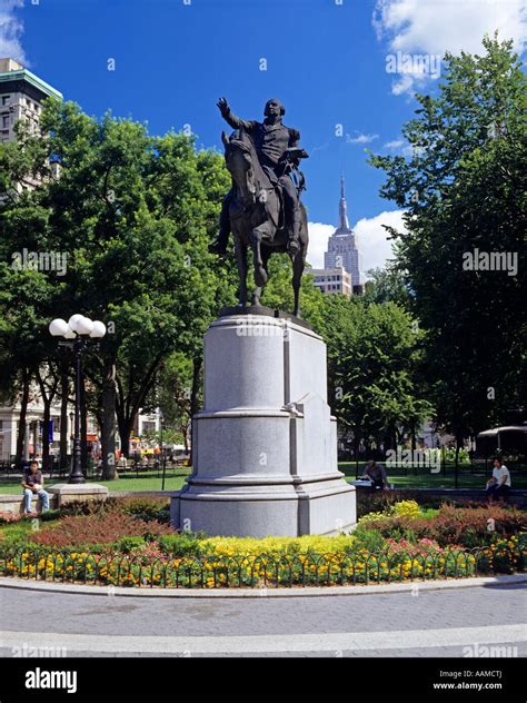 NEW YORK NY GEORGE WASHINGTON STATUE IN UNION SQUARE Stock Photo - Alamy