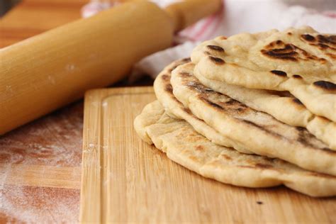 Comment faire du pain naan à la maison recette technique facile et simple