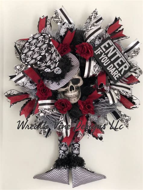 Halloween Wreath Skull Wreath Skeleton Wreath Front Door Etsy 130 Skull Wreath Halloween