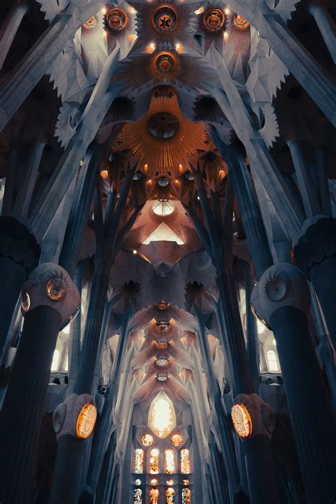 La Sagrada Familia Scrolller