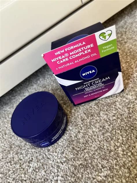 NIVEA NOURISHING NIGHT Cream 24hr Moisture Regeneration 50ml