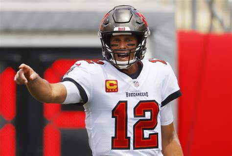 Tampa Bay Buccaneers: Tom Brady rides uneven day to first win