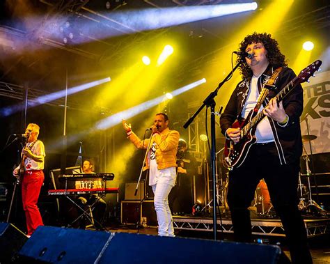 qe tribute performing     queen