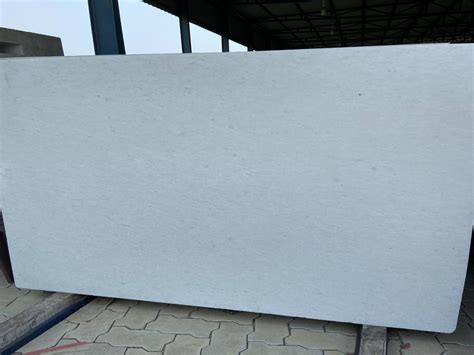 Polished Finish Imported Vietnam White Marble Slab Thickness 16 Mm