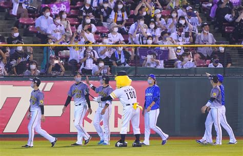 ベイスターズ情報サンスポ On Twitter 試合後、場内を一周する選手たち Baystars オールスター サンスポ撮影