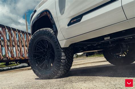 TOYOTA TUNDRA HYBRID FORGED SERIES HF6 5 Vossen Wheels