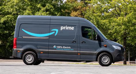 Amazon to roll out 1800 state-of-the-art Mercedes EV delivery vans this year - Latest Retail ...