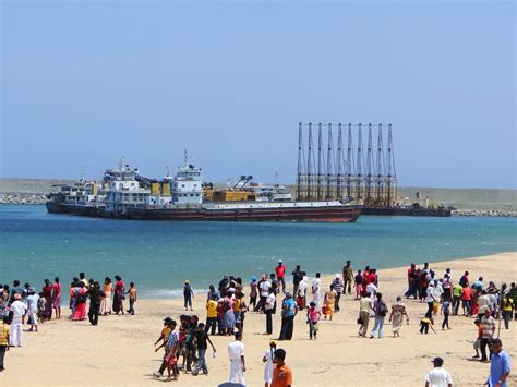 Struggling port forces Sri Lanka closer to China