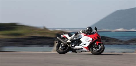 Ficha T Cnica De La Hyosung Gt Ri Comet Bitono Masmoto Es