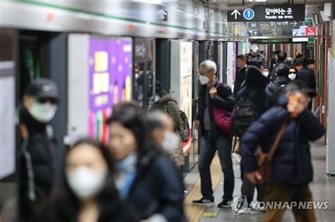 지하철 파업에 서울시 비상수송대책 가동출근길 100 운행 파이낸셜뉴스