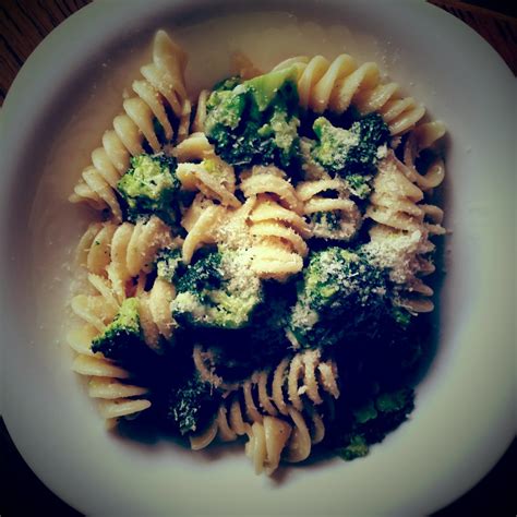 Paste cu broccoli si parmezan – Art Living