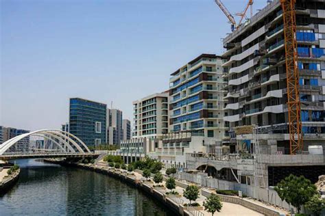 Living In Al Seef In Abu Dhabi Pros And Cons