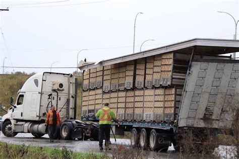 Video Semi Hits Rail Overpass On Hwy 1 Through Langley Langley Advance Times