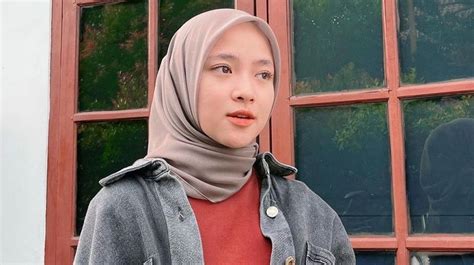 Potret Terbaru Nissa Sabyan Dipuji Makin Cantik Meski Doyan Pose