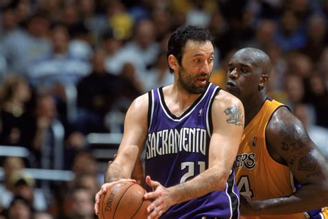 Humbled And Living In The Moment Vlade Divac Prepares For His Hall Of