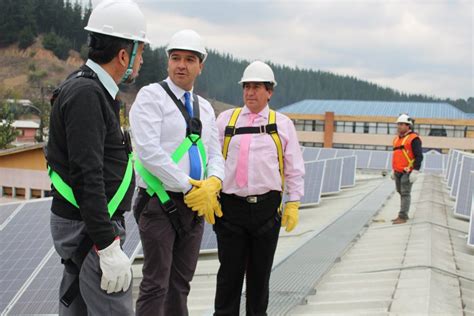 Se Inauguran Techos Solares Del Liceo Bicentenario De Excelencia